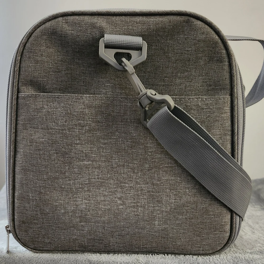 Collapsible Pet Carrier w/ Adjustable Strap Color:Gray